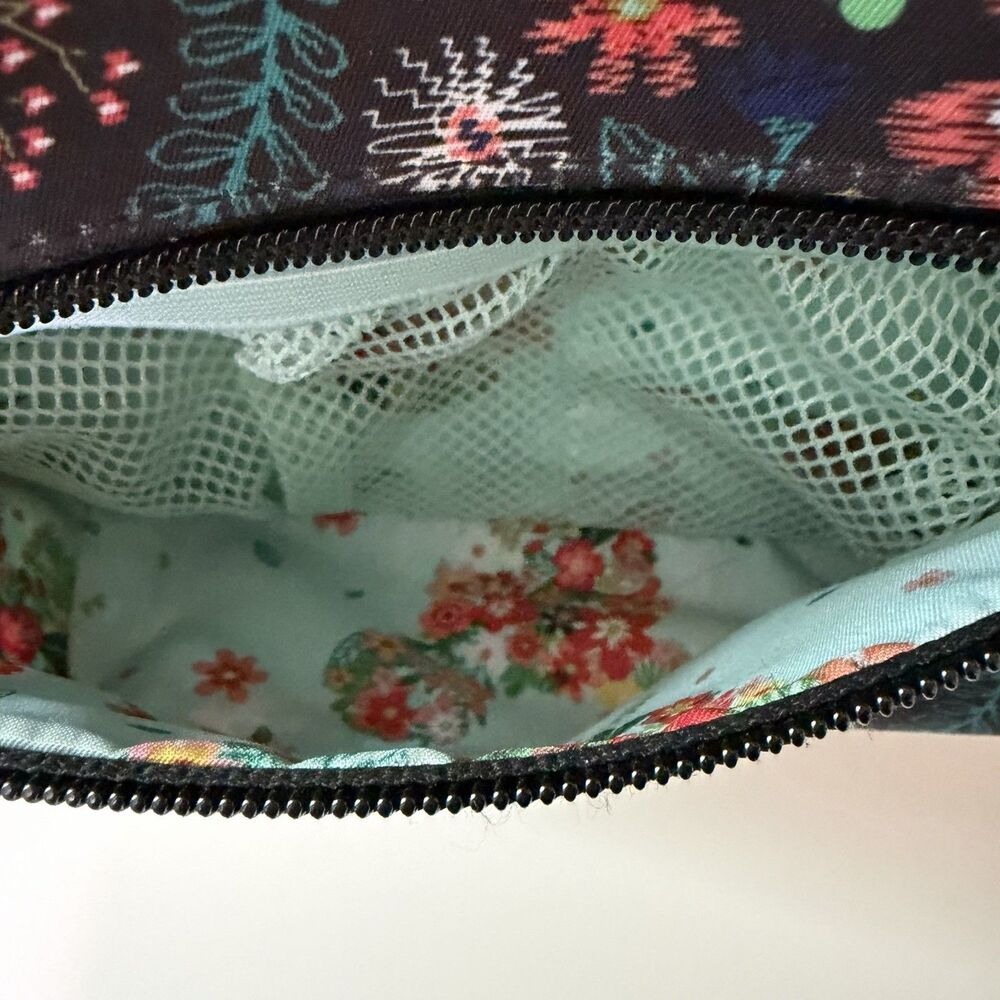 Disney X Jujube Black Floral Mickey Mouse Backpack Missing Pulls -See Photos - Picture 14 of 15
